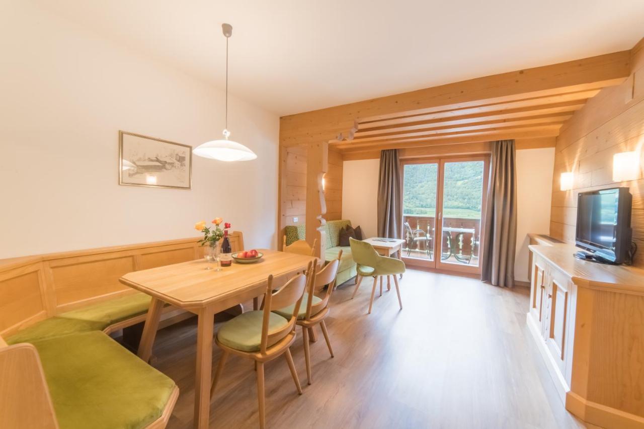 Pension Apartments Pardell Кастельбелло Экстерьер фото